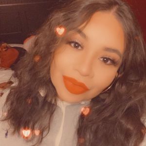 Meet your Posher, Briana